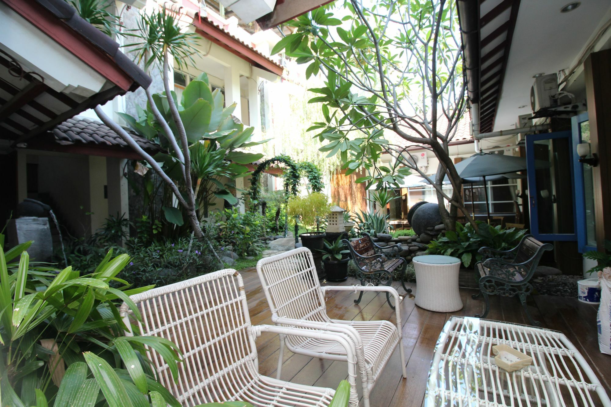 Hotel Myzone Homtel Semarang Exterior foto